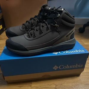 Columbia Trailstorm Peak Mid Hiking Boots Sz 11 NWT Cordovan Black